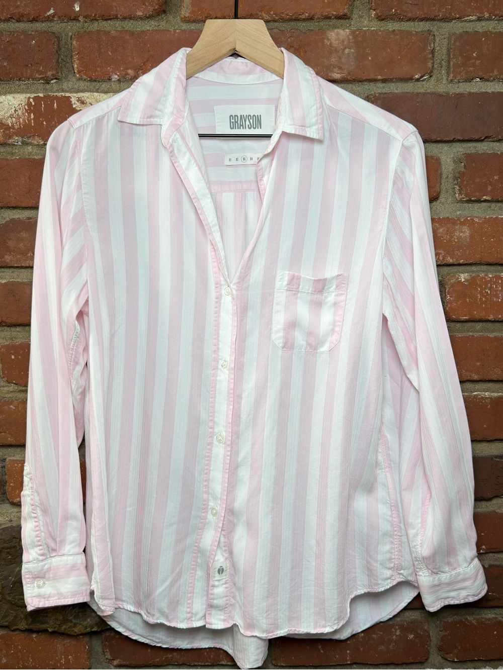 Grayson The Hero Lyocell Pink White Striped Button Down Size 3 Medium FLAWS NOTE